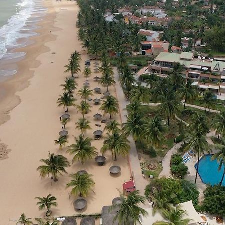 Villa Bord De Mer Avec Piscine Sali Tap Ngoại thất bức ảnh