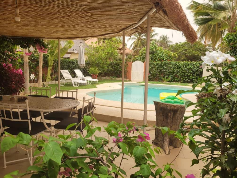 Villa Bord De Mer Avec Piscine Sali Tap Ngoại thất bức ảnh